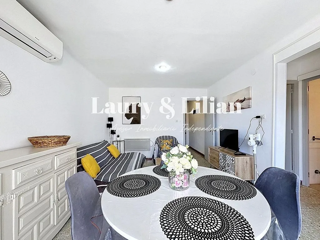 Salle à manger - Apartment with Sea View in Santa Margarida