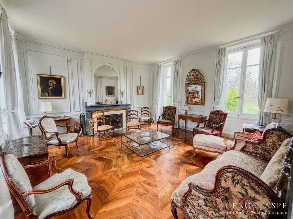 Séjour - Château du XVIe Siècle avec Piscine à Sury-le-Comtal