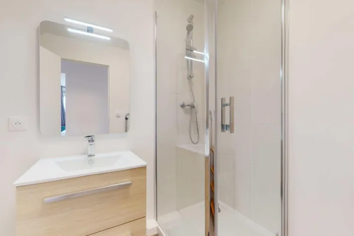 Private Room with Shared Facilities in Nanterre