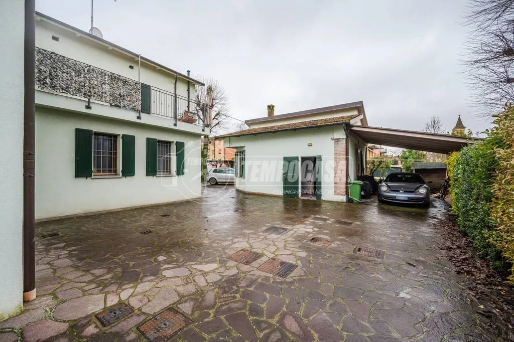 Välivaade - Rustic Villa with Garden in Minerbio