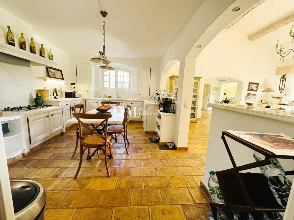 Köök - Provençal Villa with Vineyard View in Grimaud