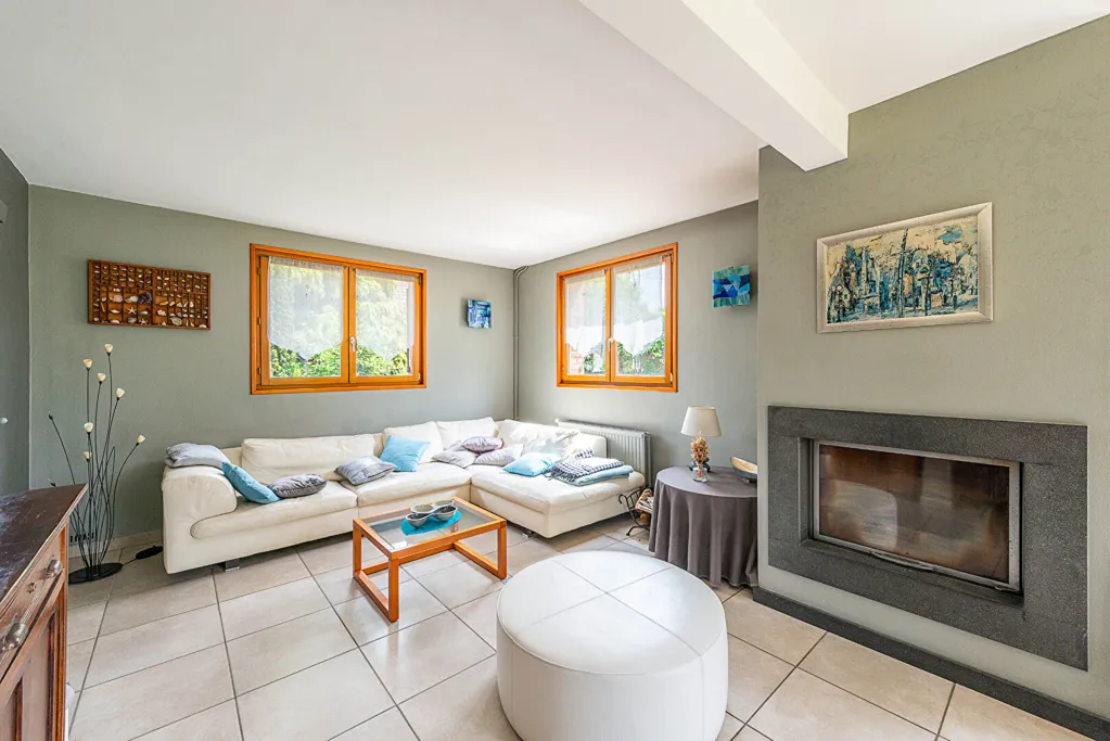 Séjour - Maison d'Architecte avec Jardin à Brillon