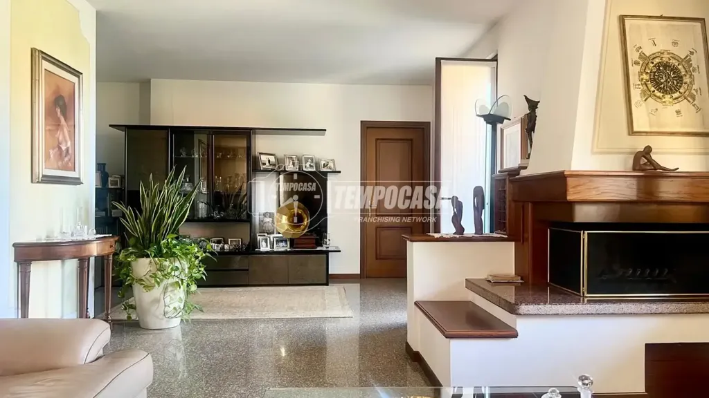 Living Room - Villa with Garden in Travagliato