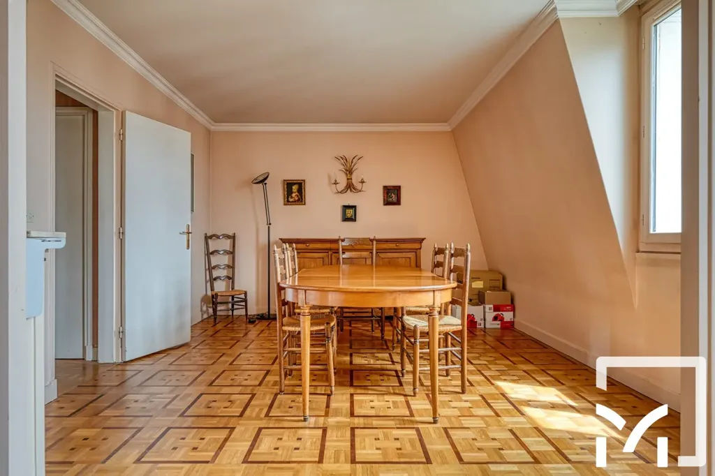 Salle à manger - Duplex Luxueux avec Ascenseur à Versailles