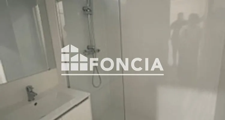 Salles de bain - Appartement Traversant dans Immeuble Ancien à Toulouse
