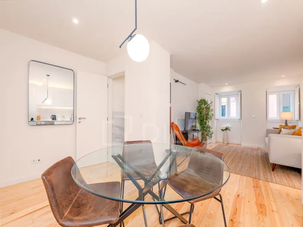 Salle à manger - Remodelled T1 Apartment with Terrace in Lisbon