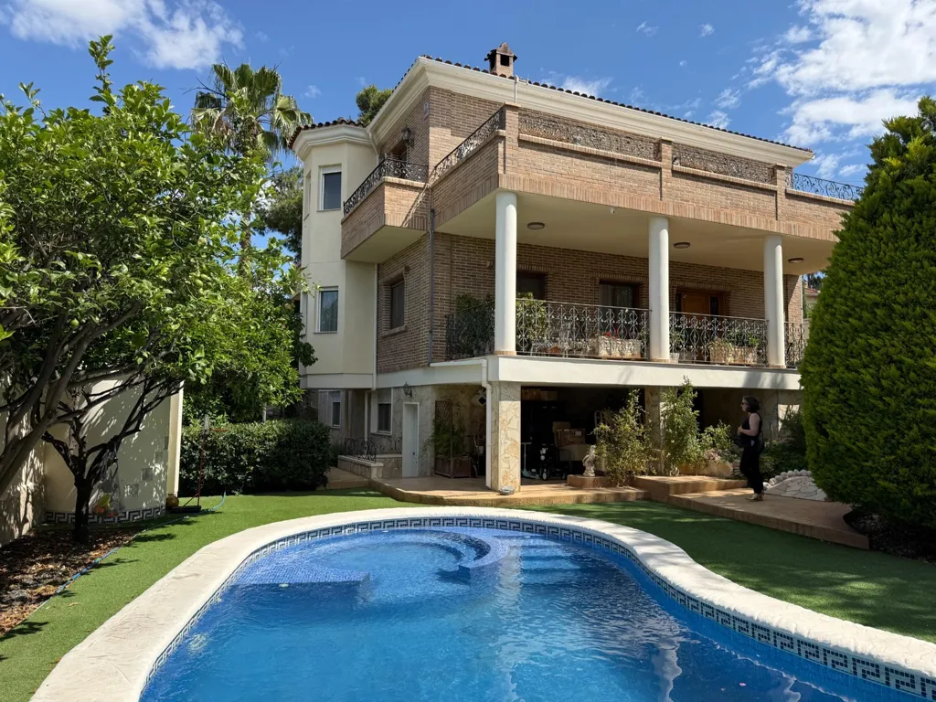Piscine - Luxury Villa with Pool in Ciudad Quesada