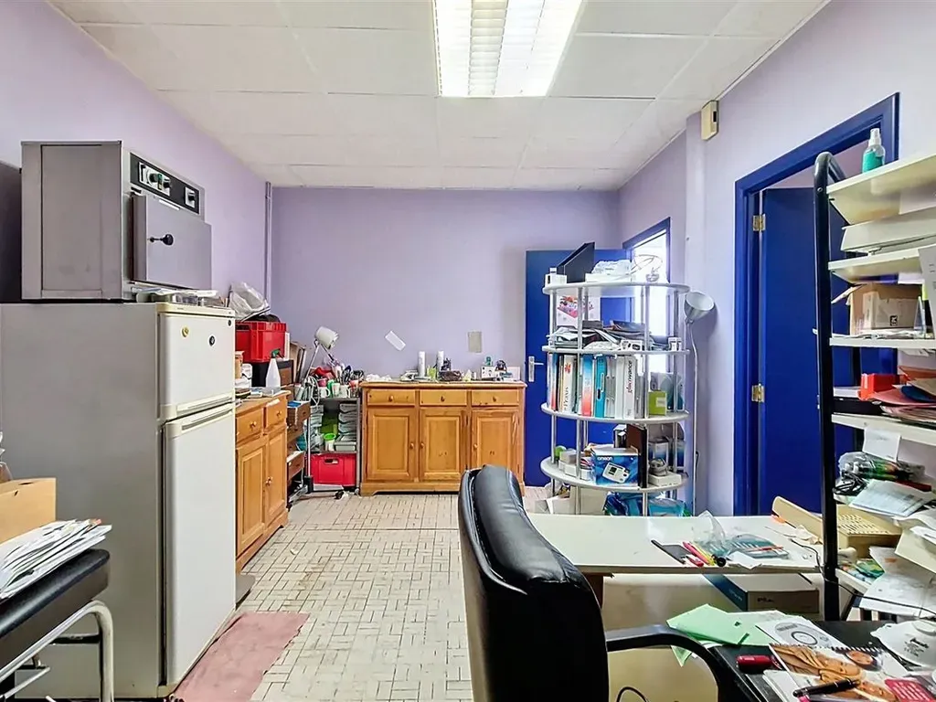 Office - Commercial Ground Floor with Potential in Colfontaine