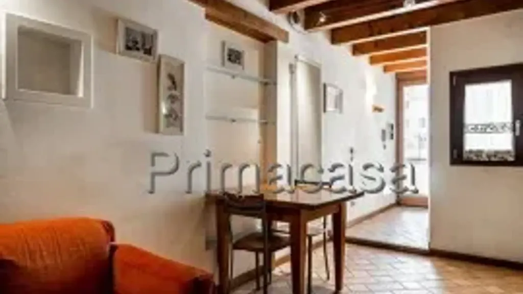 Soggiorno - Central 2-Bedroom Apartment in Verona