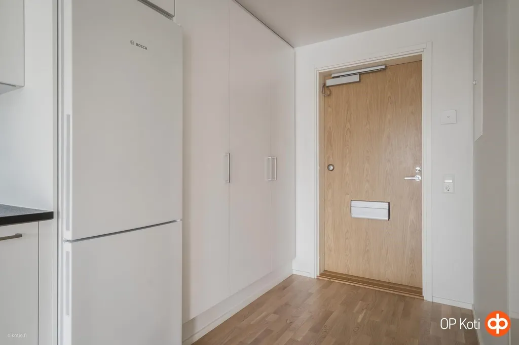 Entrée - Studio Apartment with Glazed Balcony in Espoo