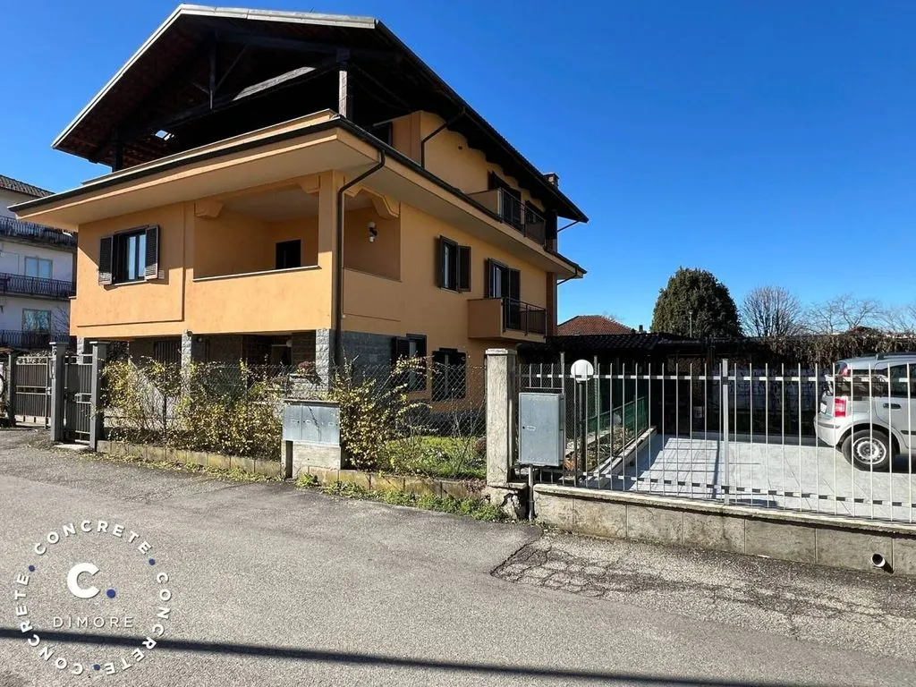 Välivaade - Luxury Bifamiliar Villa with Private Garden in Chieri