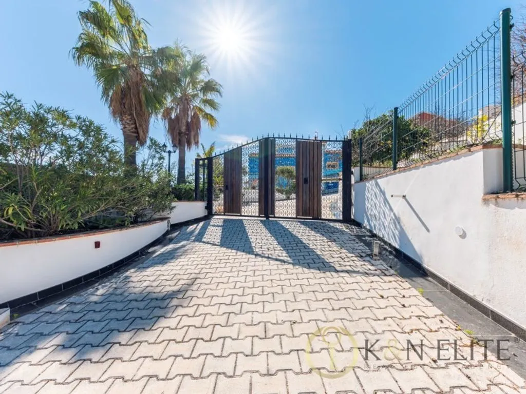 Exterior - Luxury Villa with Sea Views in Calpe