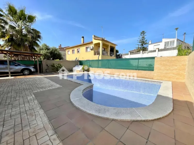 Bassein - Chalet with Private Pool in El Vendrell