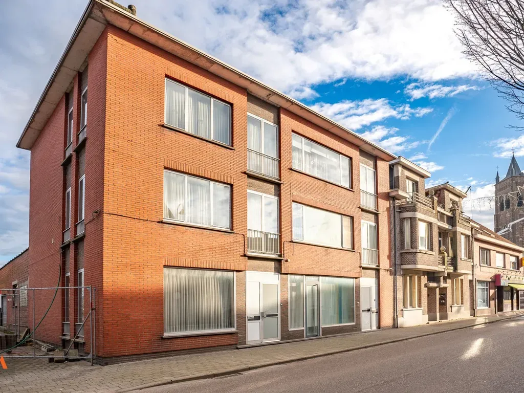 Exterior - Mixed-Use Property with Retail Space in Sint-Lenaarts
