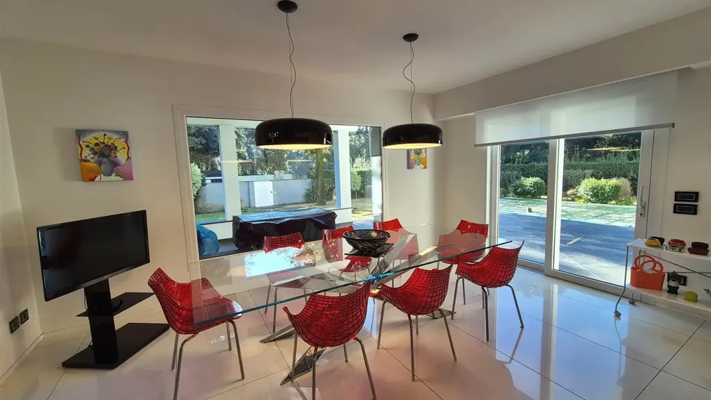 Söögituba - Restored Villa with Pool near Forte dei Marmi