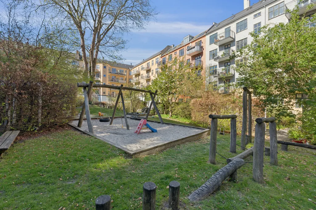 Jardin - Renovated Apartment with Metro Access in Frederiksberg