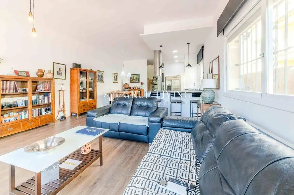 Living Room - Luxury House with Pool in Sitges