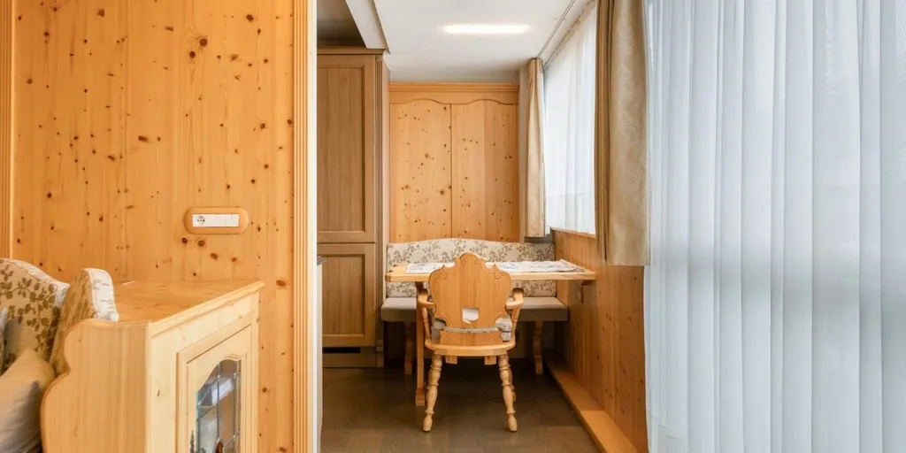 Chambres - Appartement en Alpenlandse Stijl avec Terrasse à Hasselt-Centre