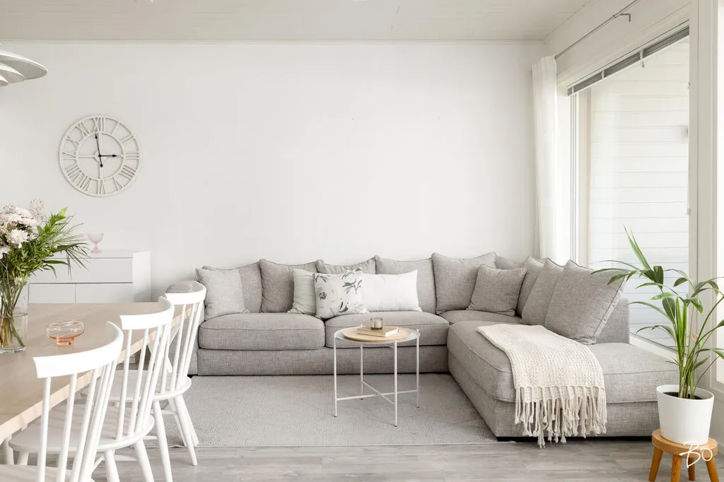 Séjour - Modern End-Unit Apartment with Balcony in Kantola