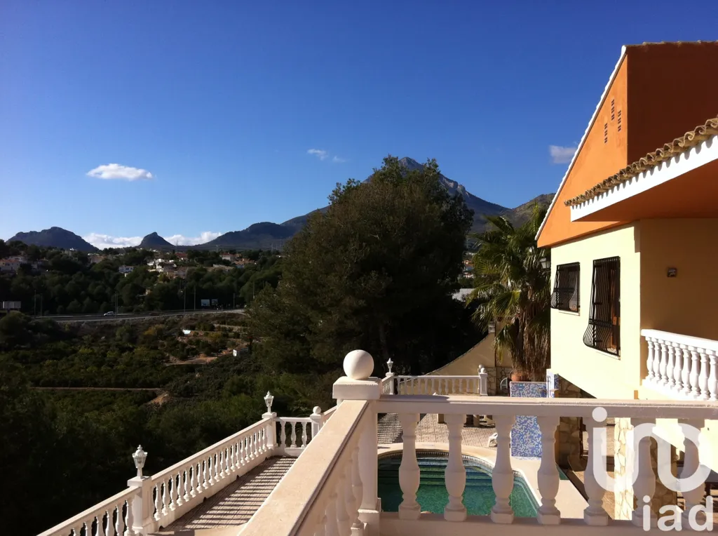 Pool - Luxury Villa with Panoramic Views in La Nucía