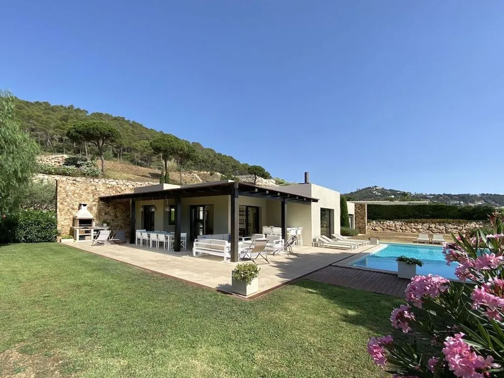 Piscina - Luxury Villa with Sea View in Begur
