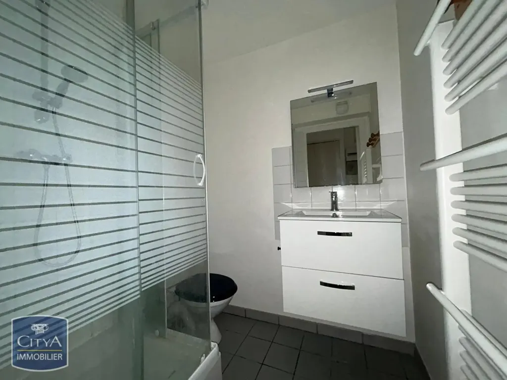 Vannitoad - Studio with Roof View in Chartres Centre