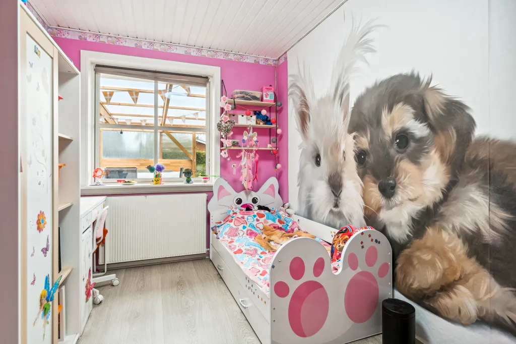 Bedrooms - Villa with Play Area near Give