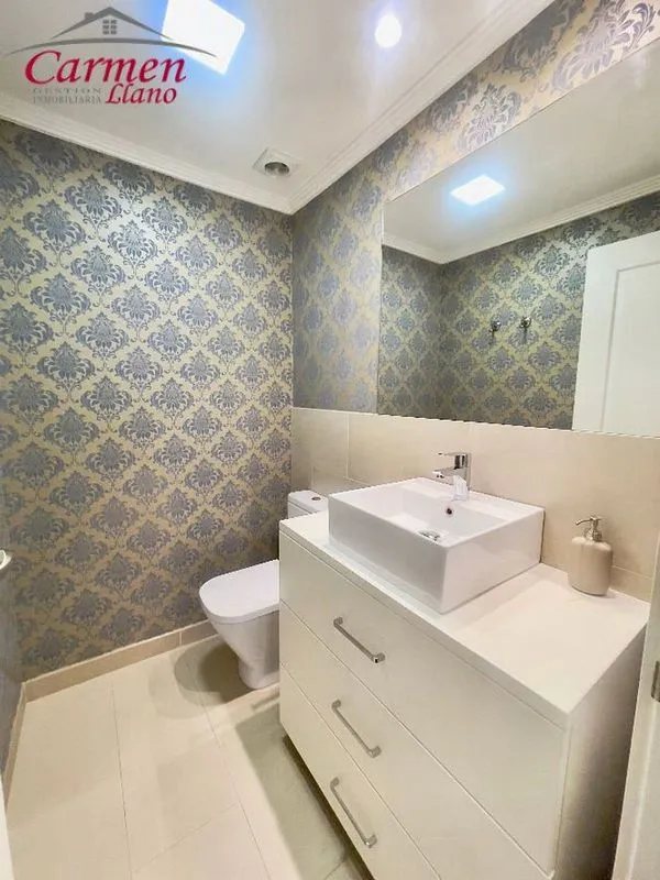 Vannitoad - Spacious Apartment with Terrace in Neguri