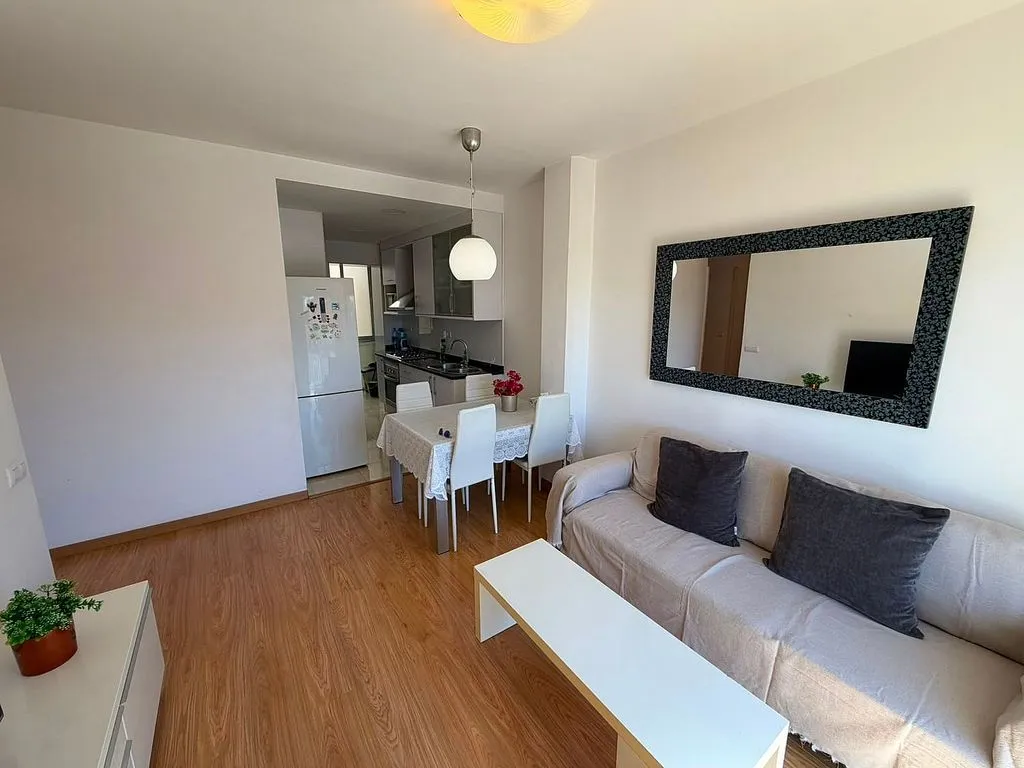 Living Room - Apartment with Balcony in Eixample