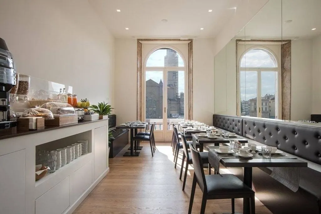 Söögituba - 18-Bedroom Apartment with Panoramic Views in Florence