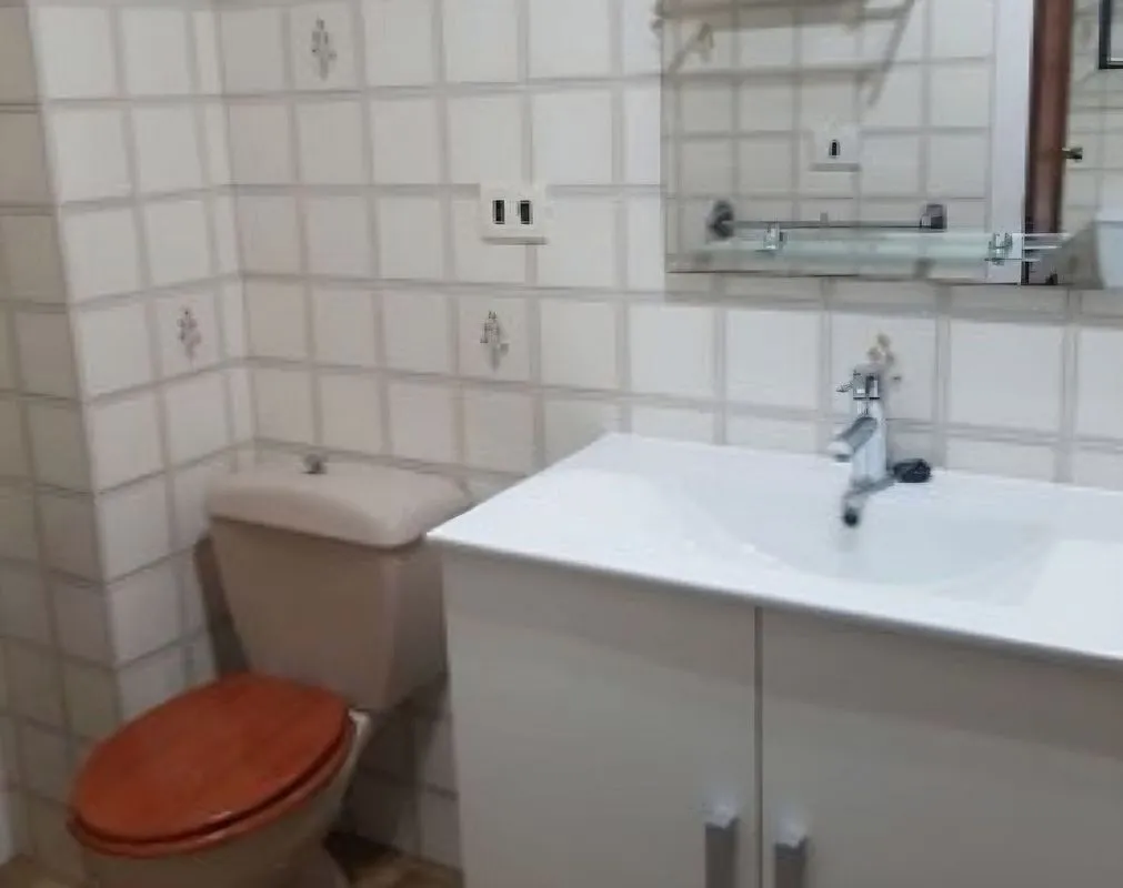 Salles de bain - 3-Bed Apartment with Garage in As Travesas