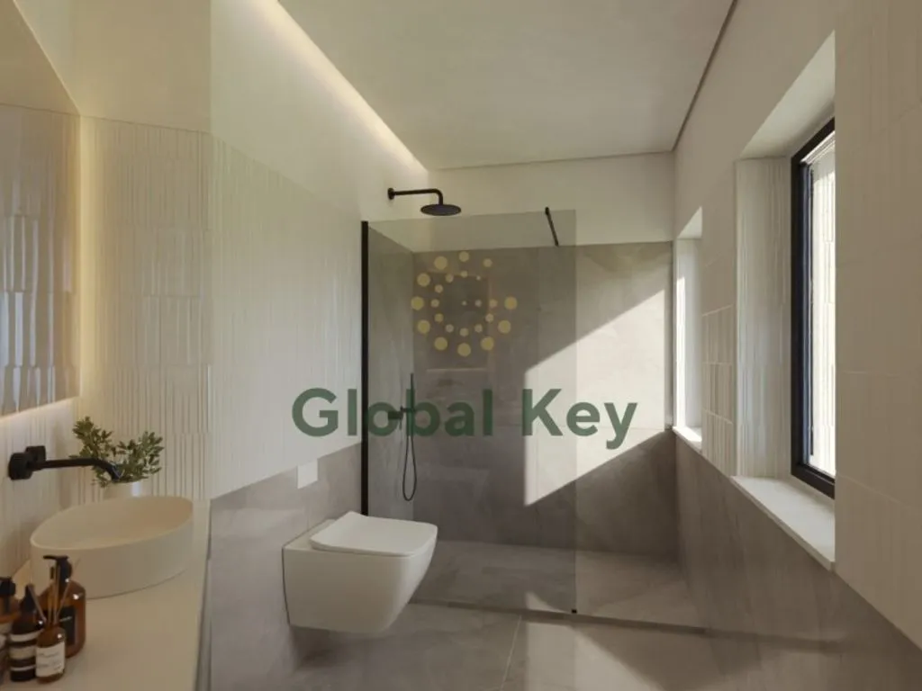 Bathrooms - Luxury Flat with Central Porto Location