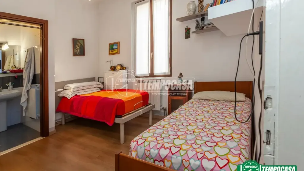 Chambres - Bilocale with Nuda Proprietà in Bergamo
