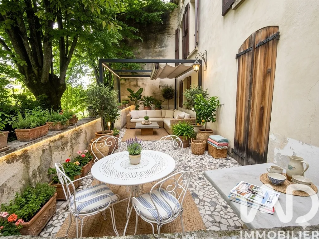Maison 10 pièces à Saint-Étienne-les-Orgues