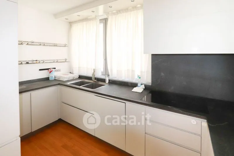 Köök - Modern Penthouse with Rooftop Terrace in Bolzano