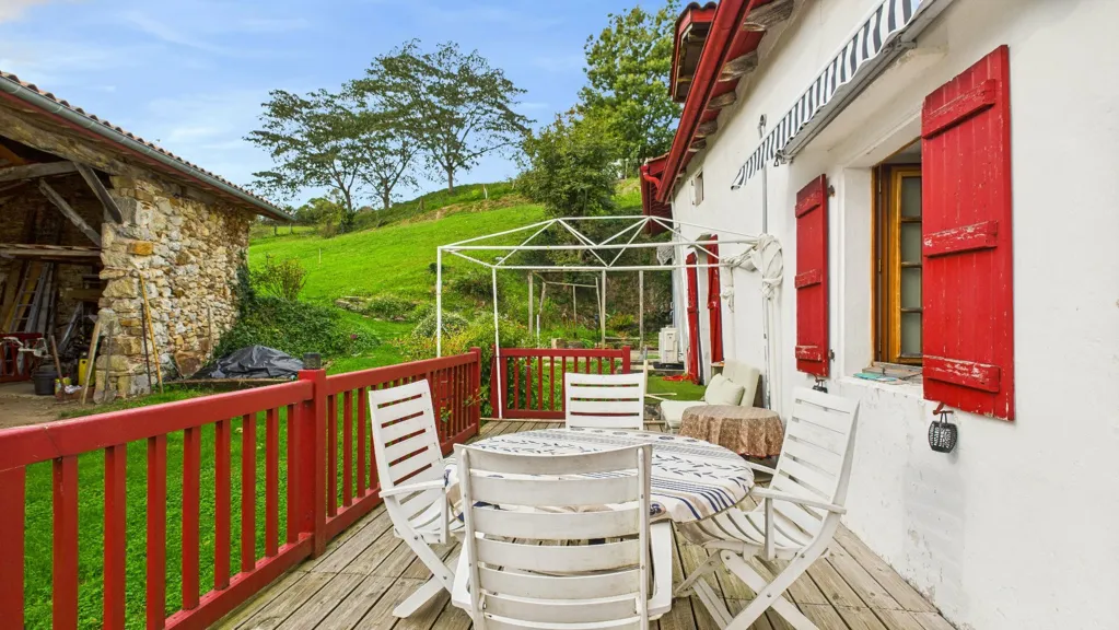 Terrazza - Historic Basque Farmhouse with Gîte in Hasparren