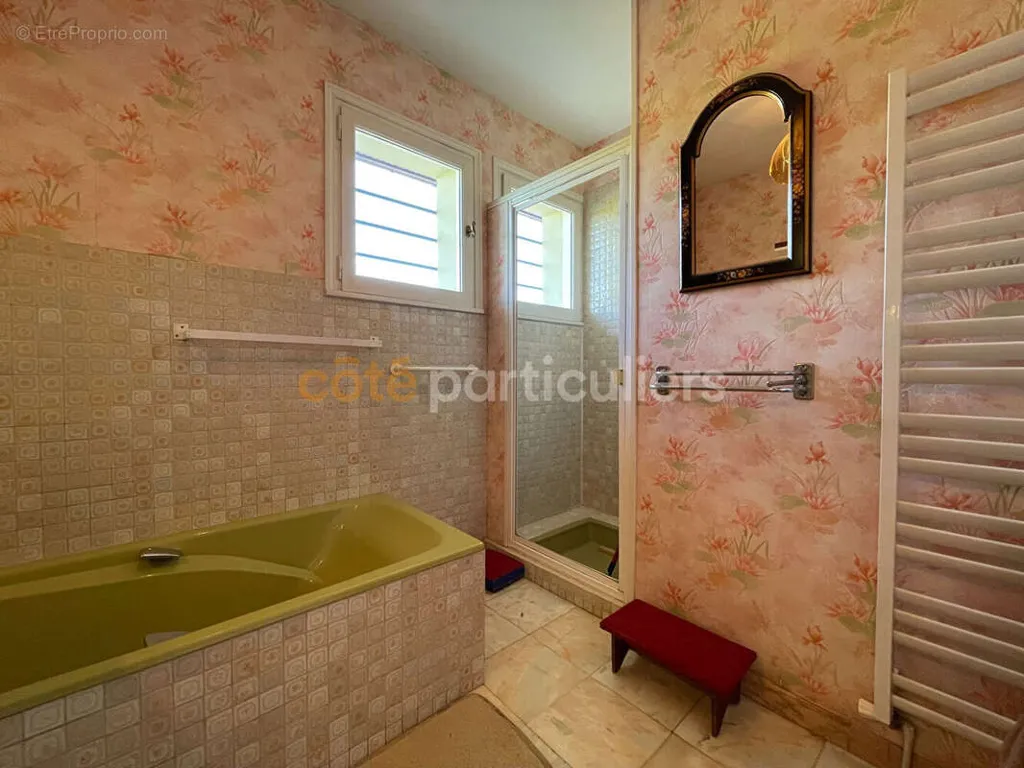 Bathrooms - Spacious House with Workshop Potential in Tourville-sur-Odon