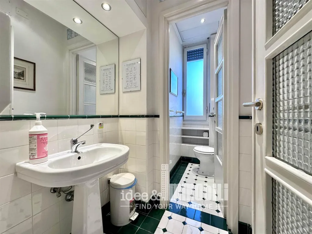 Vannitoad - Signorile Apartment with Balcony in Florence