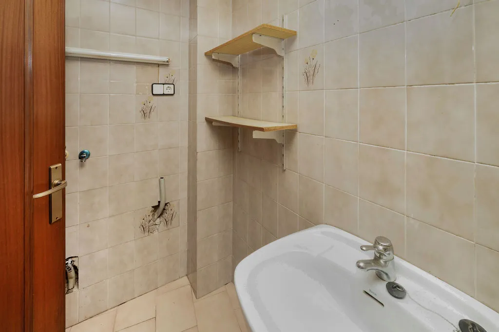 Salles de bain - Three-Bedroom Flat in Petrer Centre