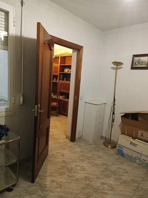 Kabinet - Apartment with Garage in Chamberí