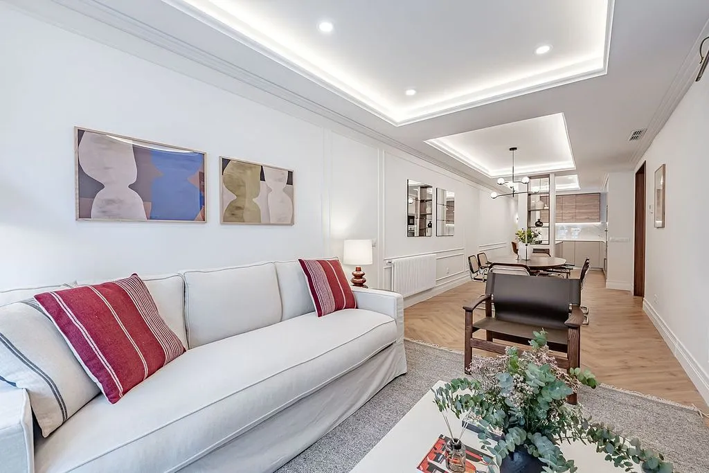 Elutuba - Apartment with Terrace and Balcony in Malasaña