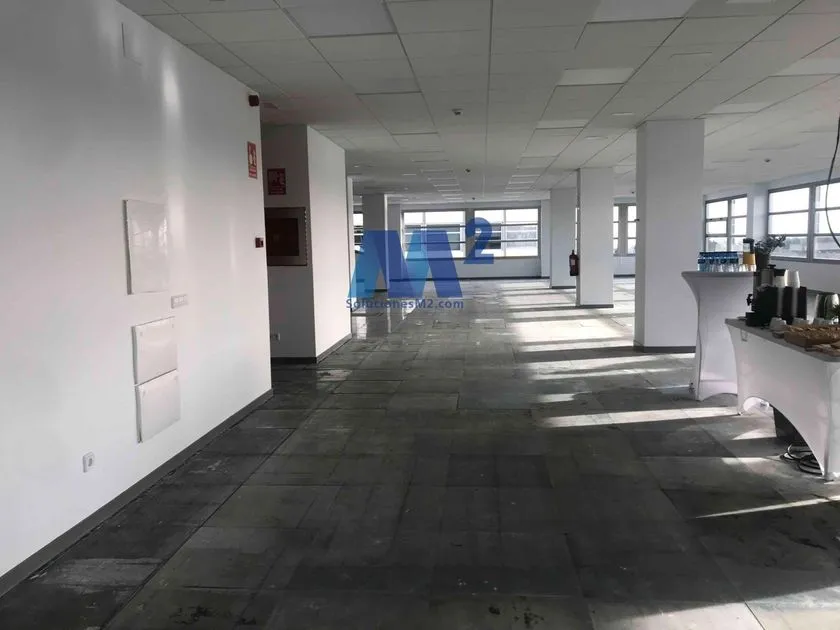 Stanze - Representative Building with Office Space in Soto de la Moraleja