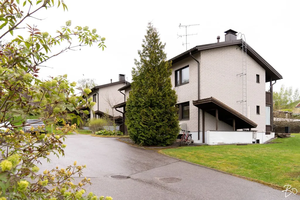 Välivaade - Duplex with Garden in Vantaa's Matarin