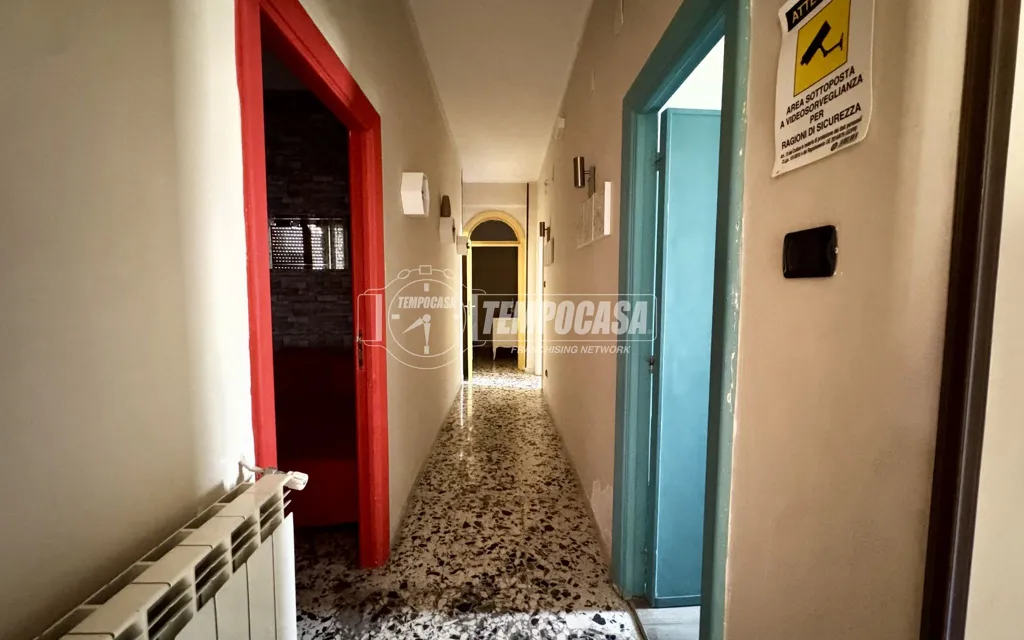 Hallway - Apartment with Balcony in Caserta Centre