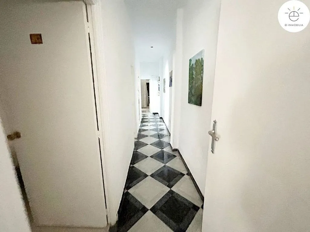 Entrée - Apartment with South View near Cathedral