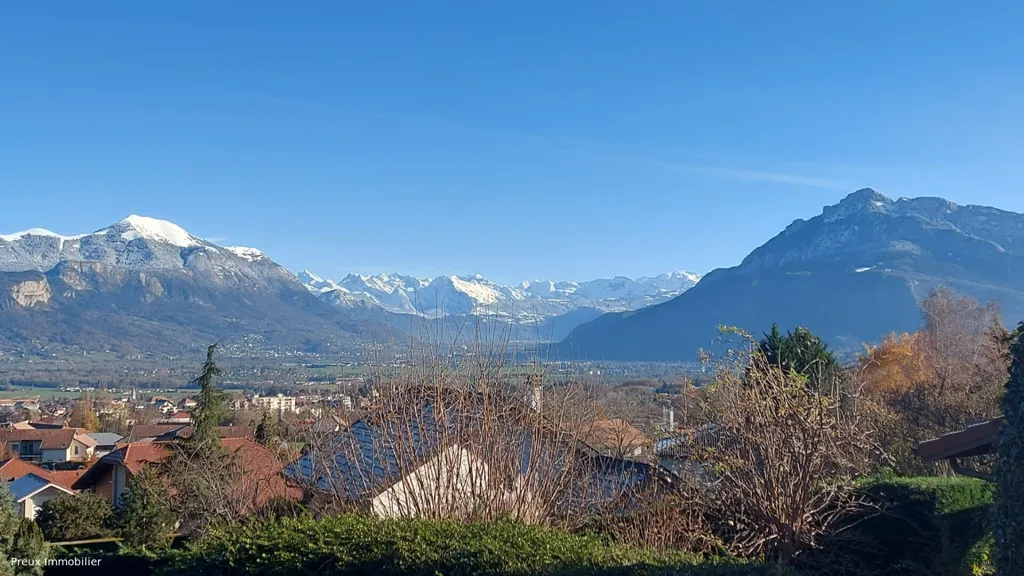 Aed - Villa with Exceptional View in Eteaux