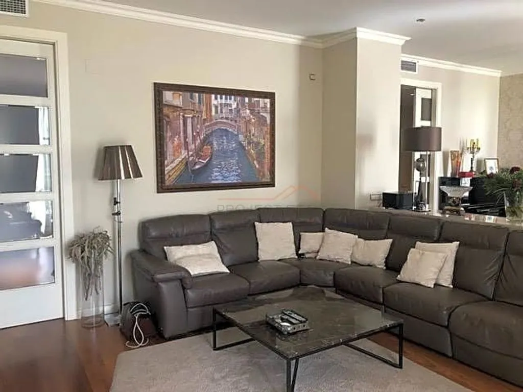 Elutuba - Luxury Flat with Sea View in Sant Just Desvern