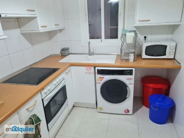 Cuisine - Furnished Flat with Lift in City Centre