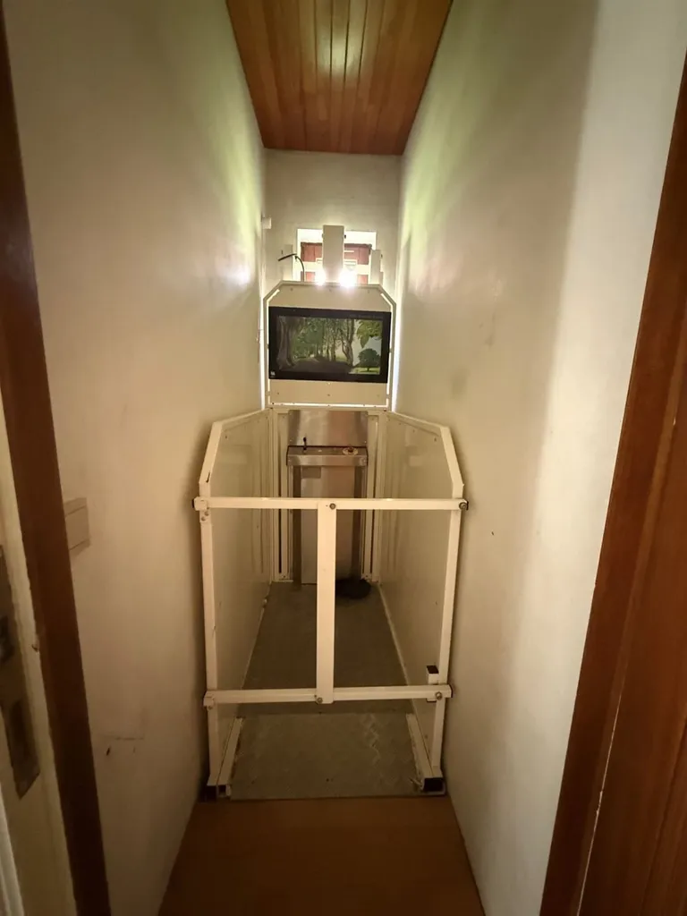 Flur - Villa with Garden and Terrace in Waterloo