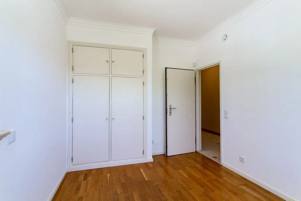 Rooms - Luxury Villa with Pool in Rio de Mouro